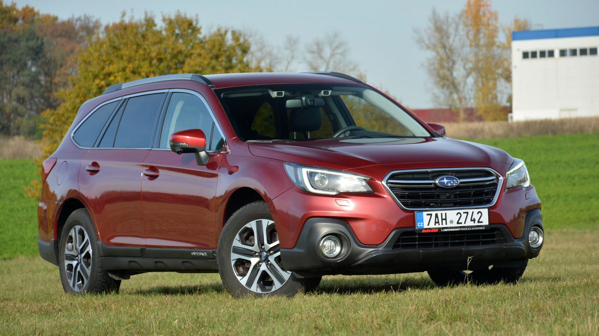 Ojetina snů? Zvýšený kombík s automatem, pohonem všech kol a hlavně naprosto neprůstřelnou technikou dostanete jen od jedné značky